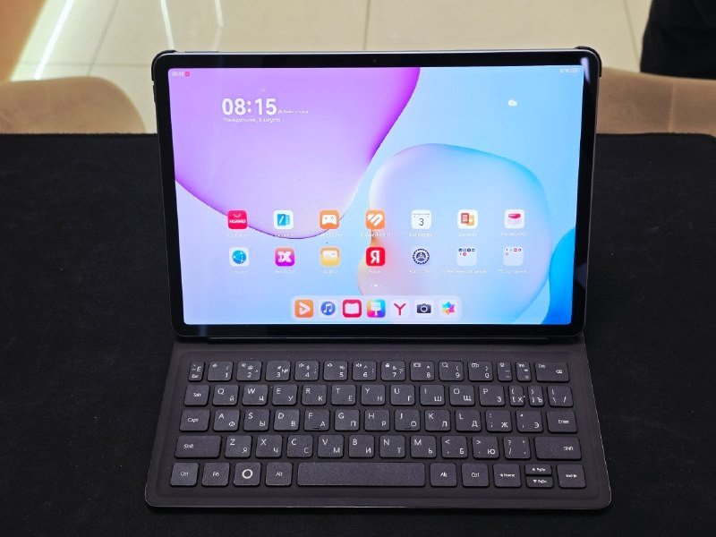 HUAWEI MatePad 11.5 (2025) Wi-Fi 8/128 ГБ серый + клавиатура Уценка